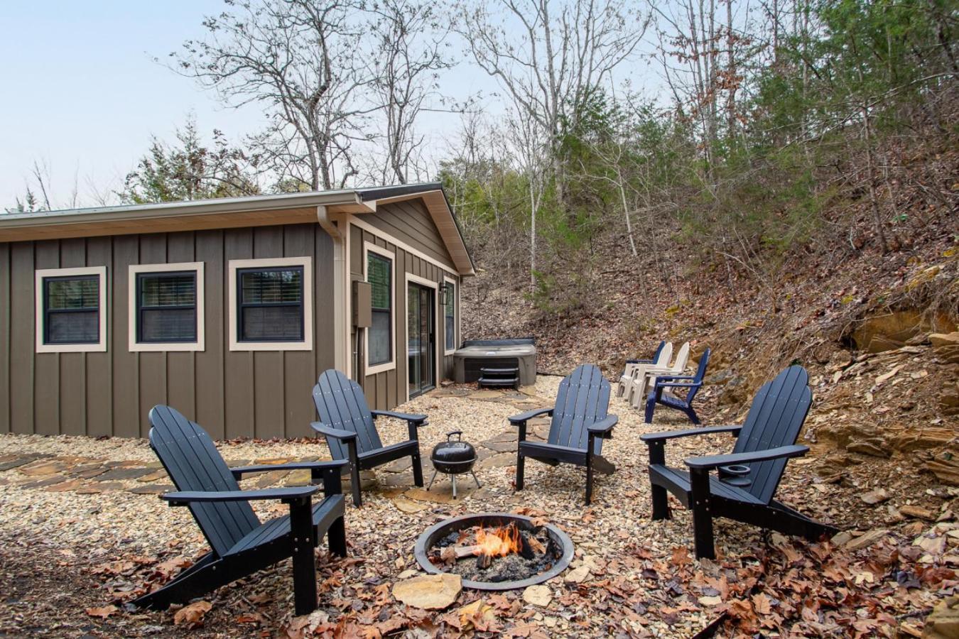 Villa Whiskey Barrel W Hot Tub Arcade Game Fire Pit Sevierville Exterior foto